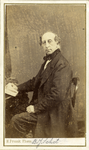 106373 Portret van B.J. Schot, geboren 1809, arts te Utrecht, overleden 1884. Kniestuk links, zittend.